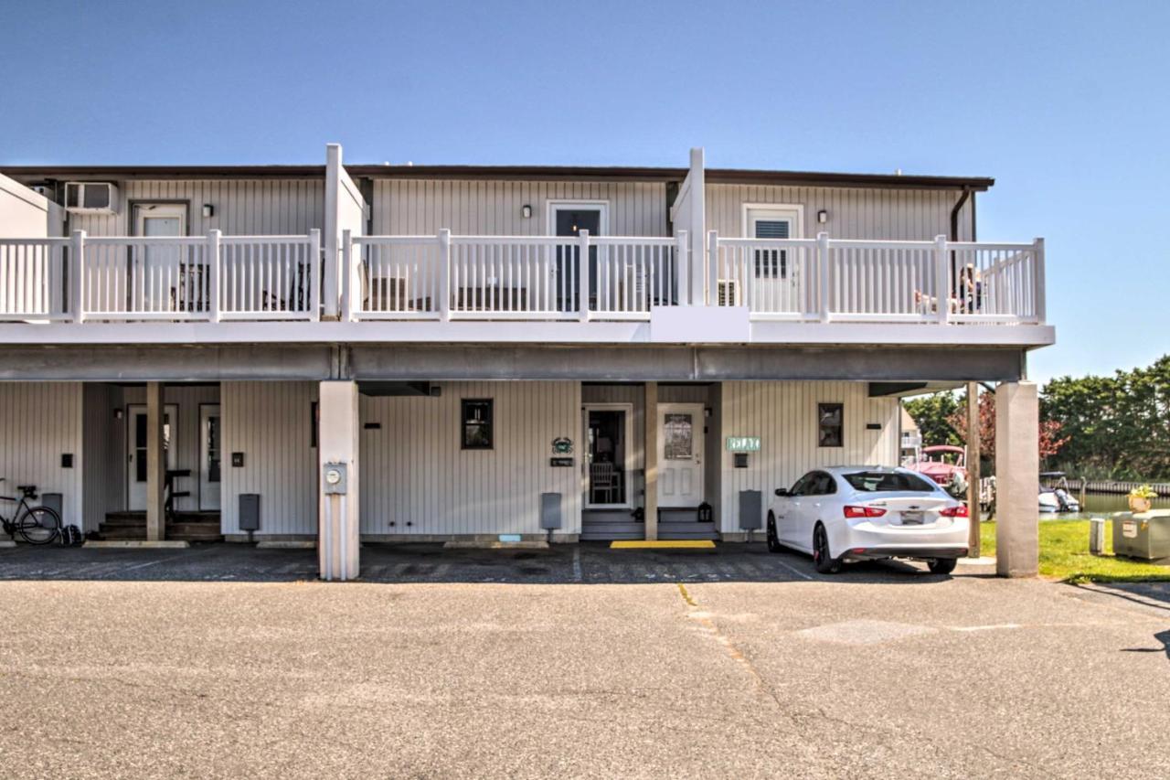 Airy Ocean City Condo On Canal Front With Deck! Экстерьер фото