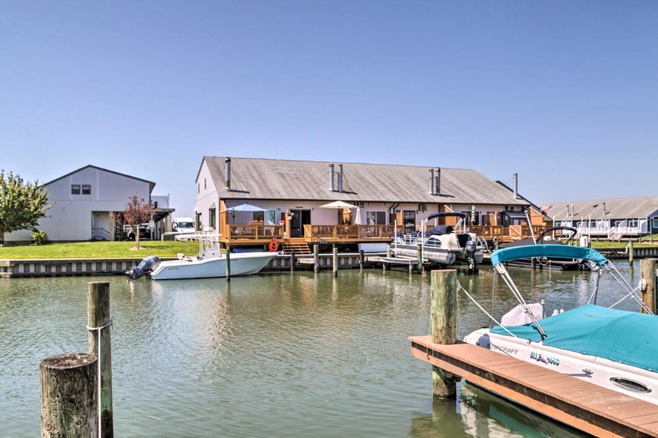 Airy Ocean City Condo On Canal Front With Deck! Экстерьер фото
