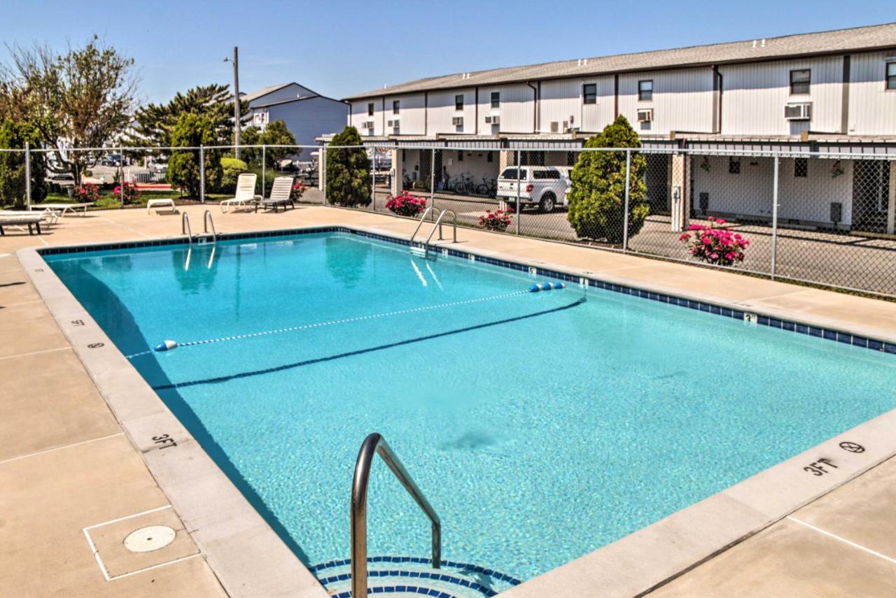 Airy Ocean City Condo On Canal Front With Deck! Экстерьер фото